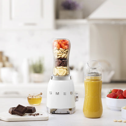 SMEG 50'STYLE GLASS BLENDER WHITE PBF01WHEU