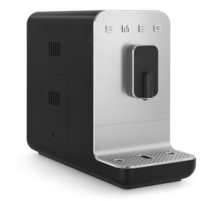 SMEG SUPERAUTOMATIC COFFEE MAKER BLACK BCC11BLMEU